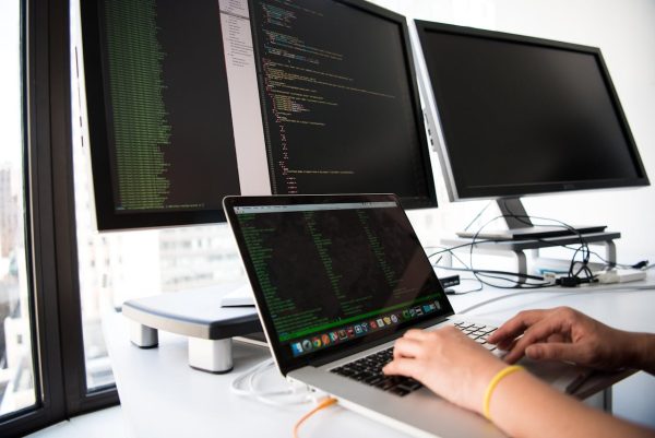 Het verschil tussen een goedkope en een professionele website laten maken